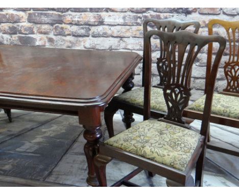 VICTORIAN WALNUT EXTENDING DINING TABLE &amp; SIX GEORGIAN-style dining chairs, moulded top with rounded corners, gadrooned b