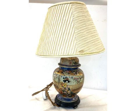 Chinese vase lamp, working order 