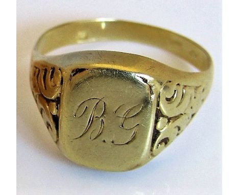 A 14ct signet ring with engraved initials 'B G', size V, 4g