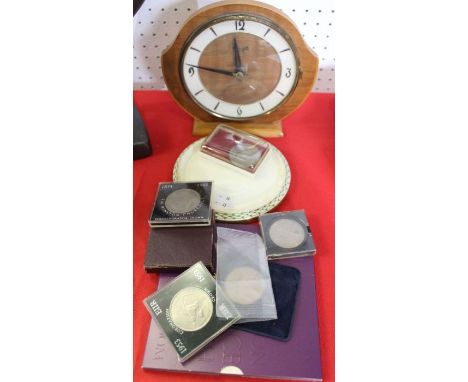 A quantity of coins "crowns" and an Edward VIII teapot stand, and small mantel clock