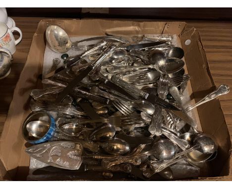 A LARGE ASSORTMENT OF FLATWARE TO ALSO INCLUDE A LADLE AND A GATEAU SERVER 