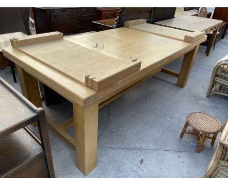 A MODERN OAK EXTENDING DINING TABLE ON SQUARE LEGS AND STRETCHERS, 87x33" (TWO LEAVES EACH 17.5") 