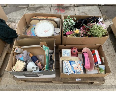 AN ASSORTMENT OF HOUSEHOLD CLEARENCE ITEMS TO INCLUDE A TOASTIE MAKER, CERAMIC WARE AND GLASS WARE ETC 