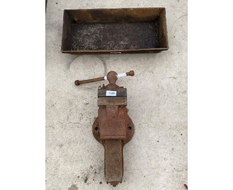 A VINTAGE 'SANSONIA' TABLE VICE AND TWO FURTHER METAL TRAYS 