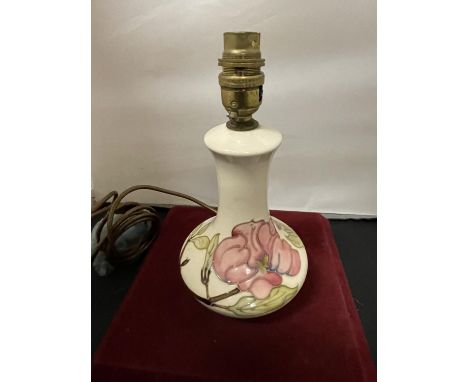 A DECORATIVE MOORCROFT LAMP BASE 
