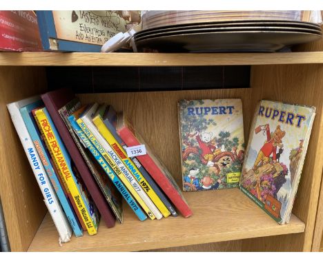 A COLLECTION OF VINTAGE CHILDRENS ANNUALS TO INCLUDE RUPERT BEAR, MORK AND MINDY,PRINCESS TINA ETC 