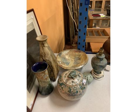 AN ASSORTMENT OF STUDIO POTTERY ITEMS  TO INCLUDE A LAMP BASE, A LUSTRED BOWL AND A VERY UNUSUAL STORAGE JAR WITH TURTLE HAND