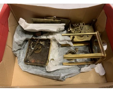 AN ASSORTMENT OF BRASS CARRIAGE CLOCK MOVEMENTS FOR REPAIR 