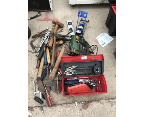 AN ASSORTMENT OF HAND TOOLS TO INCLUDE A BOSCH JIGSAW, FOOT PUMP, SPIRIT LEVEL AND TOOL BOX ETC 