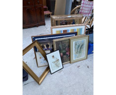 AN ASSORTMENT OF FRAMED PRINTS AND PICTURES 