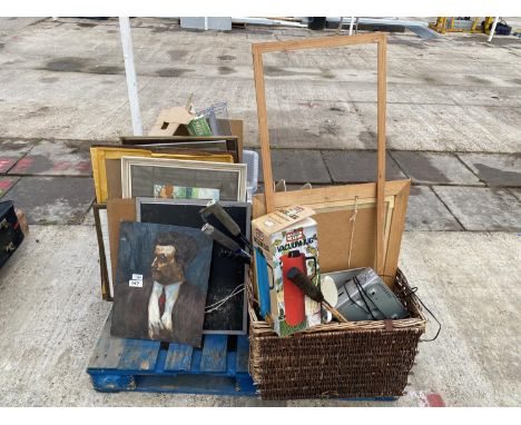 AN ASSORTMENT OF HOUSEHOLD CLEARENCE ITEMS TO INCLUDE A MAGIMIX FOOD PROCESSOR, VINTAGE RACKETS AND VARIOUS PRINTS AND PICTUR