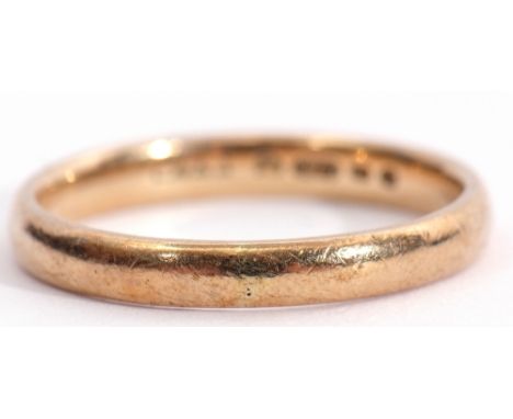 9ct gold wedding ring of plain polished design, size Q/R, 2.5gms