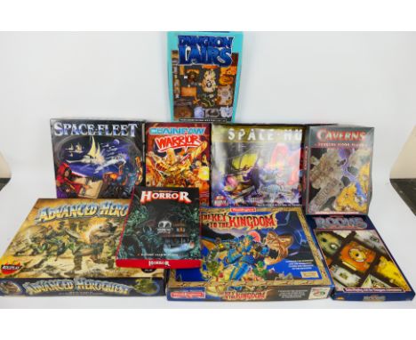 Games Workshop - Waddingtons. A selections of of role playing / board games appearing in VG to Excellent condition. Lot inclu
