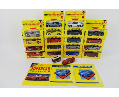 Maisto - 18 x boxed Shell sports car collection models including Porsche 911 Speedster, Lotus Esprit, Bugatti EB110, Chevrole