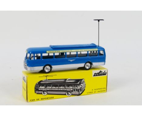 Solido - A boxed Solido #119 Autocar Chausson 'Car de Reportage' RTF. The model in blue with silver hubs with 'Television Fra