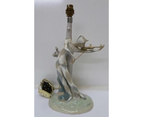 A Lladro figural table lamp base, violinist, a/f, height 32cm