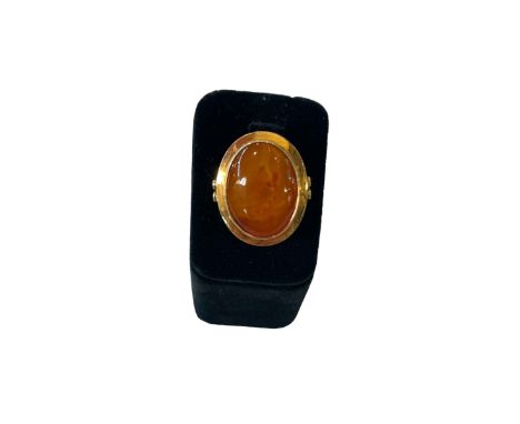 Amber 18 carat gold ring, size K.