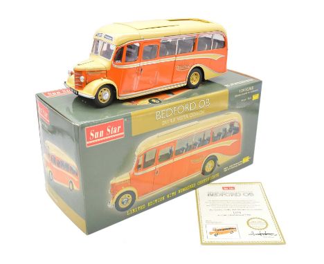 Sunstar 1:24 scale model coach, ref 5001 1947 Bedford OB Duple Vista, boxed.