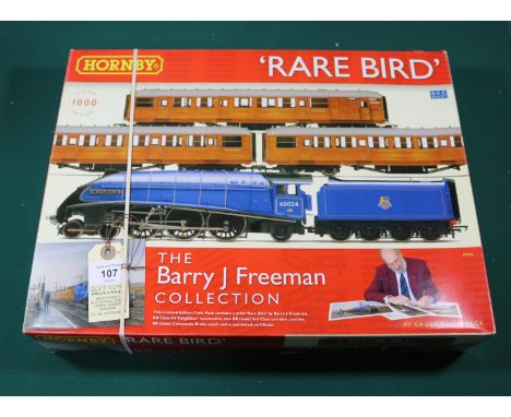 A Hornby OO 'Rare Bird' train pack from The Barry J Freeman Collection (R2906). Comprising BR Class A4 4-6-2 tender locomotiv