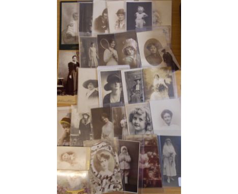 PICTURE POSTCARD AND PICTURE FEMALE PORTRAIT AND BEAUTIES