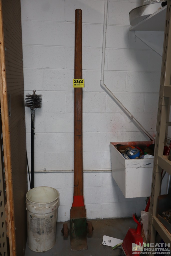 Lot 262