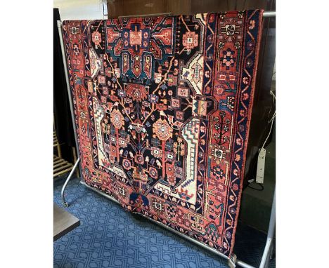 FINE NORTH WEST PERSIAN NAHAWAND RUG 280CMS X 156CMS
