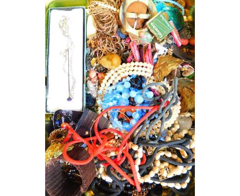 A quantity of costume jewellery, clip on earrings, brooches, agate opal brooch, Sekonda watch, bangles, beaded necklace, loos