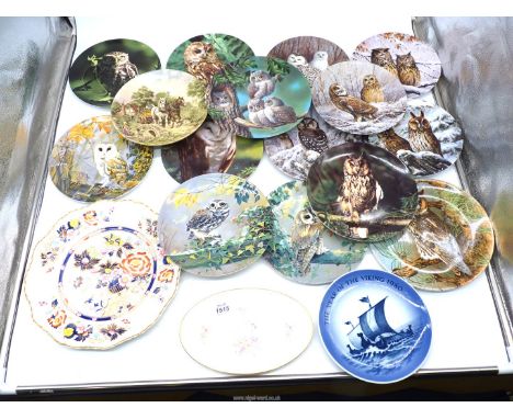 A quantity of Bradex and other  display plates of Owls, Royal Copenhagen, Mason's etc.