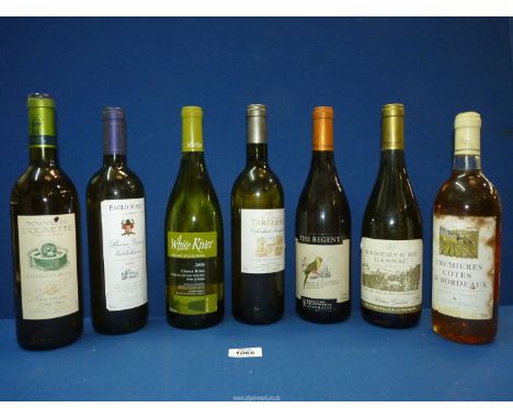 Seven 75 cl bottles of white Wine including Sauvignon Blanc, Valdichiana, Bordeaux, Semillon Chardonnay: France, Italy, Austr