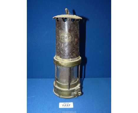 A 'The Thomas & Williams Aberdare' no. 518 Miner's lamp.