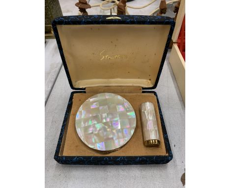 A VINTAGE MOTHER OF PEARL STRATTON COMPACT AND LIPSTICK HOLDER IN ORIGINAL BOX - NEVER BEEN USED 
