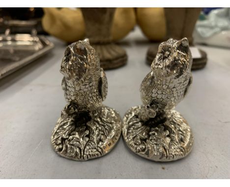TWO HALLMARKED SILVER FILLED CAMELOT SILVERWARE LTD OWL FIGURES 