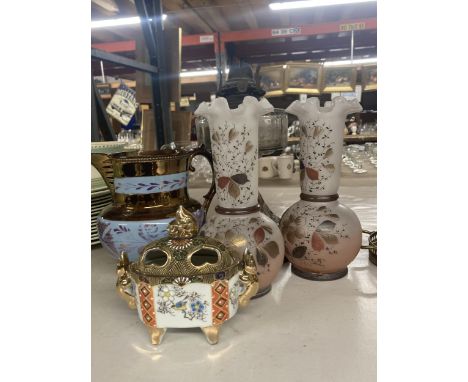 A VINTAGE OIL LAMP BASE TOGETHER WITH A LUSTRE WARE JUG, A JAPANESE LIDDED POT AND GLASS VASES WITH PONTIL MARK 