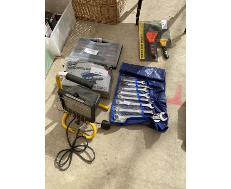 AN ASORTMNE TO FTOOLS TO INCLUDE FILES, SPANNERS AND AN ELECTRIC SANDER ETC 