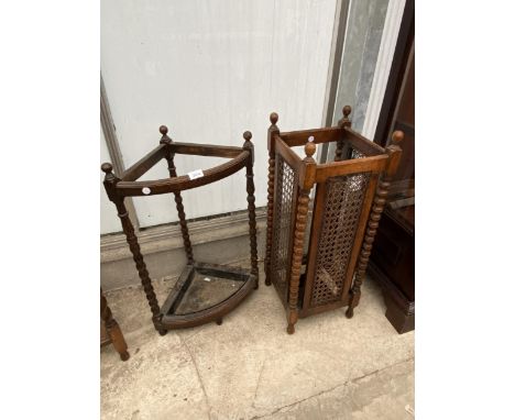 AN EARLY 20TH CENTURY OAK AND CANE STICK STAND AND A BARLEYTWIST CORNER STICK STAND 