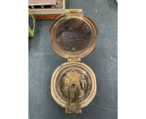 A STANLEY OF LONDON BRASS NATURAL SINE COMPASS 