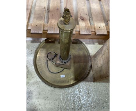 A VINTAGE BRASS DRINKS TRAY AND BRASS LAMP BASE 