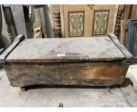 A VINTAGE INDIAN HARDWOOD STORAGE BOX 