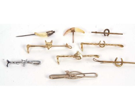 A quantity of sporting brooches: to include fox mask bar brooches, riding crop bar brooches, horse bar brooches, horseshoe ba