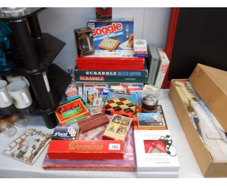 A selection of vintage playing cards and board games, including Scrabble etc. Unchecked for completion