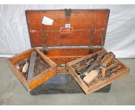 A good lot of vintage tools in a pine lockable box.