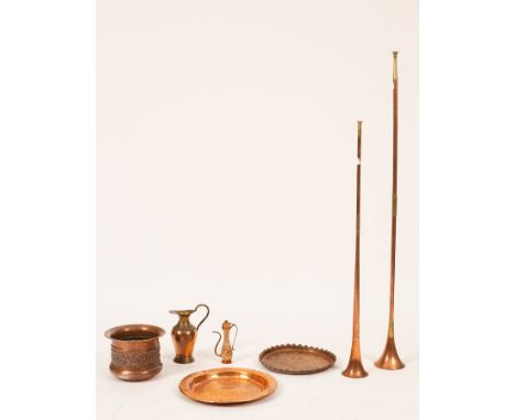 Sundry copper, to include two post horns, the largest 120cm long, two trays, a planter and two jugs CONDITION REPORT: Conditi