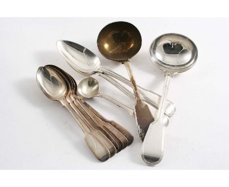 A SET OF SIX EDWARDIAN FIDDLE PATTERN TEA SPOONS by Charles Boyton, London 1902, a Fiddle sauce ladle by William Summers, Lon