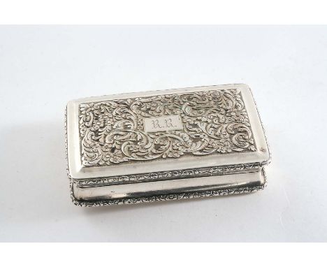 A GEORGE IV / WILLIAM IV RECTANGULAR SNUFF BOX with concaved sides, chased borders and chased scrollwork on the cover, initia