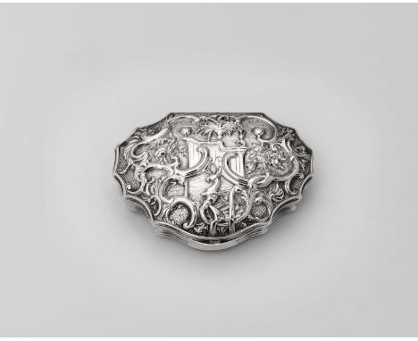A GEORGE II SILVER SNUFF BOX of cartouche form with a shaped outline, flat-chasing all over the base and a repousse-work cove
