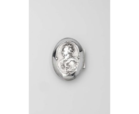 A QUEEN ANNE SILVER, OVAL SNUFF BOX with a portrait of Queen Anne in low relief on the cover against a matt ground, the base 
