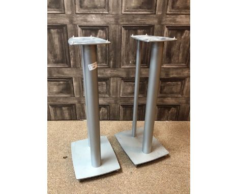 PAIR OF SPEAKER STANDS