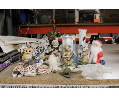 A COLLECTION OF ITEMS TO INCLUDE FIGURINES, SHELLS ETC