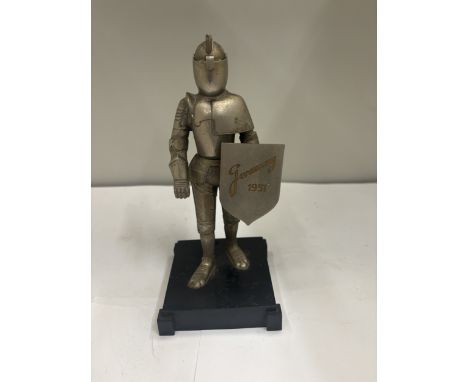 A RARE VINTAGE KNIGHT IN ARMOUR LIGHTER DATED 1951