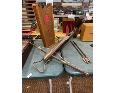 A SCRATCH BUILT MEDIEVAL CROSSBOW WITH QUIVER AND ARROWS 36" x 29"